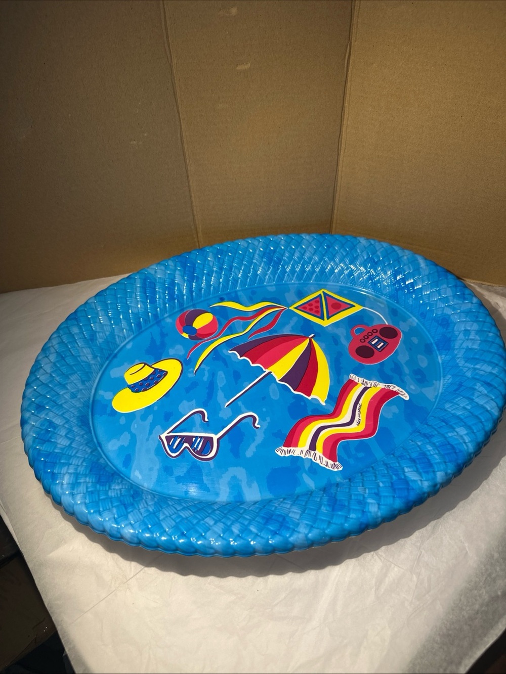 Vintage retro plastic tray by Alice Marcel with Beach Graphics